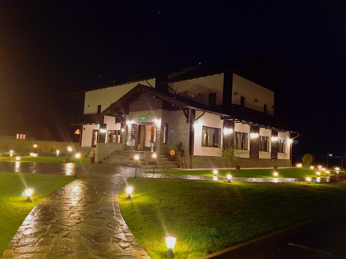 Pensiunea Campia Soarelui Apa Neagra Экстерьер фото