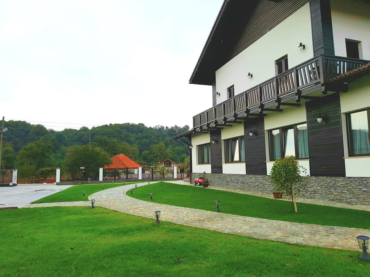 Pensiunea Campia Soarelui Apa Neagra Экстерьер фото