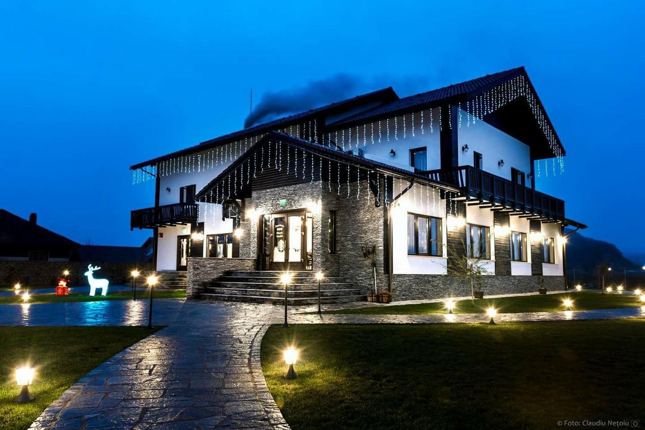 Pensiunea Campia Soarelui Apa Neagra Экстерьер фото